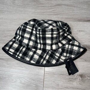 NWT Reversible Bucket Hat Steve Madden Unisex Streetwear Y2K 90’s Retro Plaid